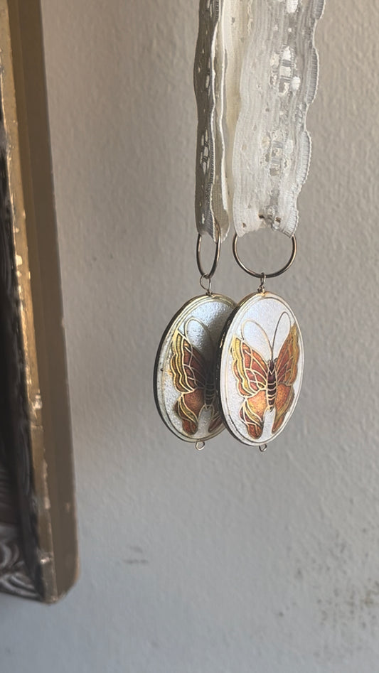 Mona Butterfly Choker