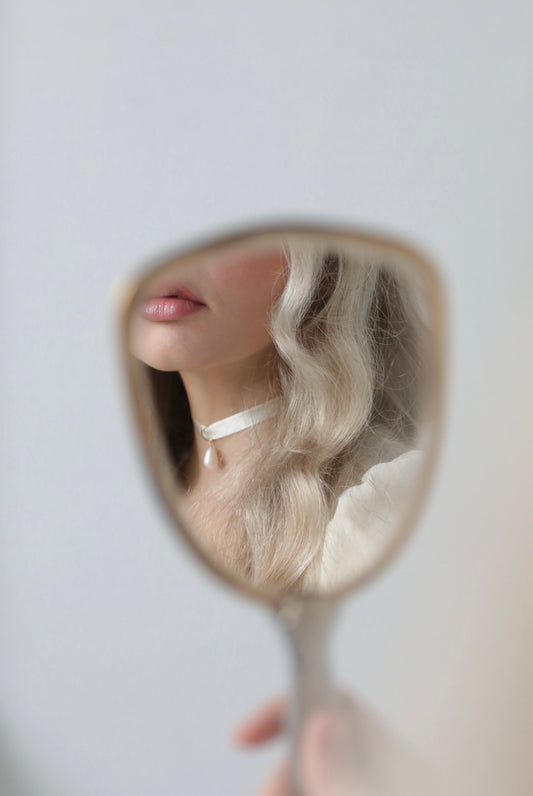 Ivory Snow Choker