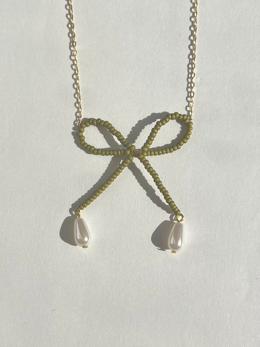 Hera Bow Necklace (olive)